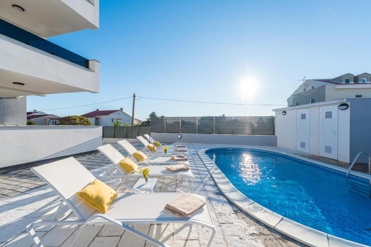 Villa Lena Luxury Apartments Novalja Exterior foto