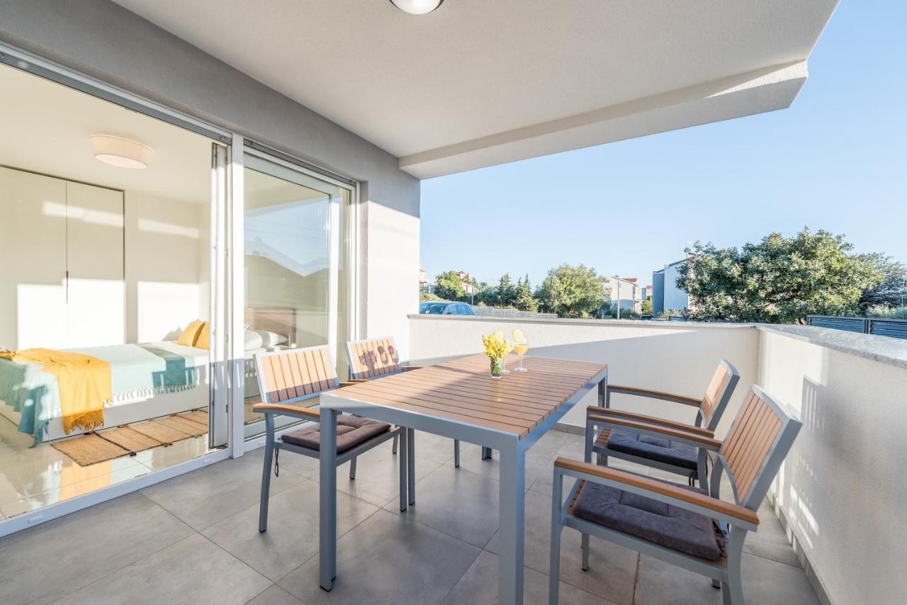 Villa Lena Luxury Apartments Novalja Exterior foto